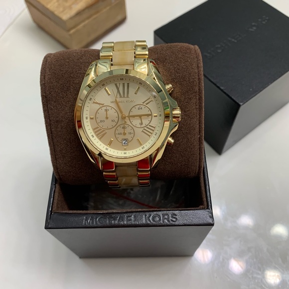 Michael Kors Accessories - Like new unisex Michael Kors Watch.